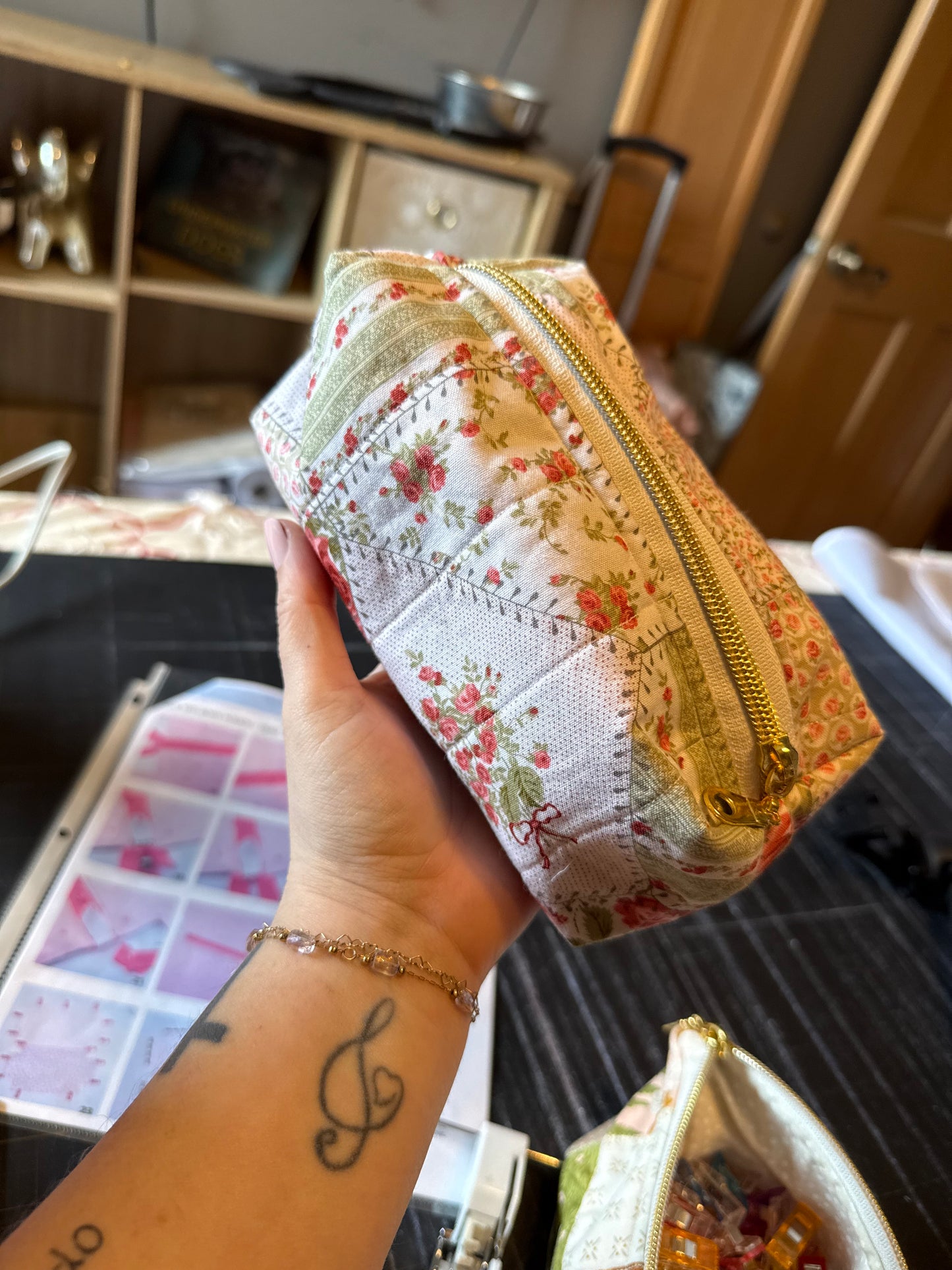 Vintage Rose Dixie Pouch