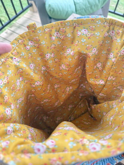 Cottage Goose Medium Tote