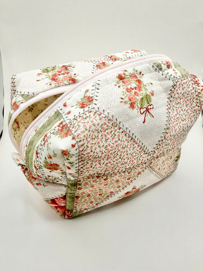 Vintage Rose Large Make-Up Bag