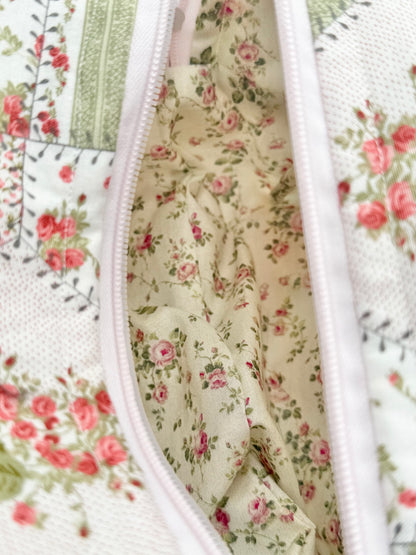 Vintage Rose Large Make-Up Bag