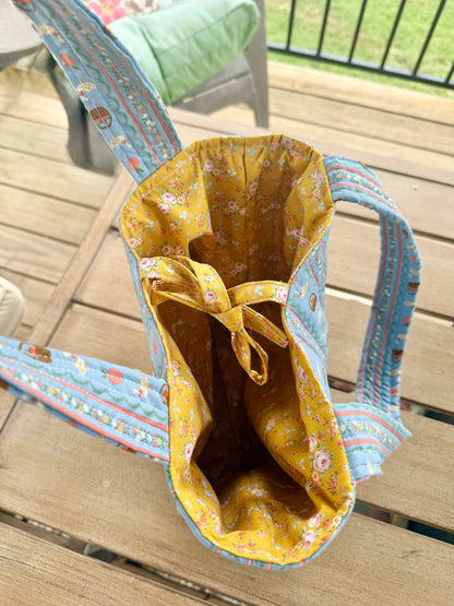 Cottage Goose Medium Tote