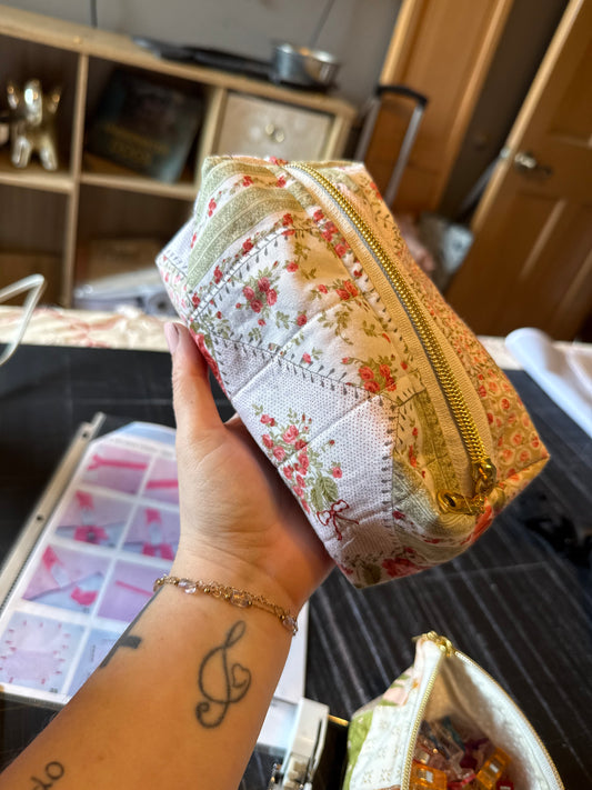 Vintage Rose Dixie Pouch